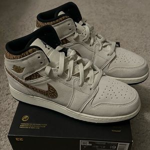 Brand new Nike Air Jordan 1 Mid. Size 6.5 Youth/8 Women’s.